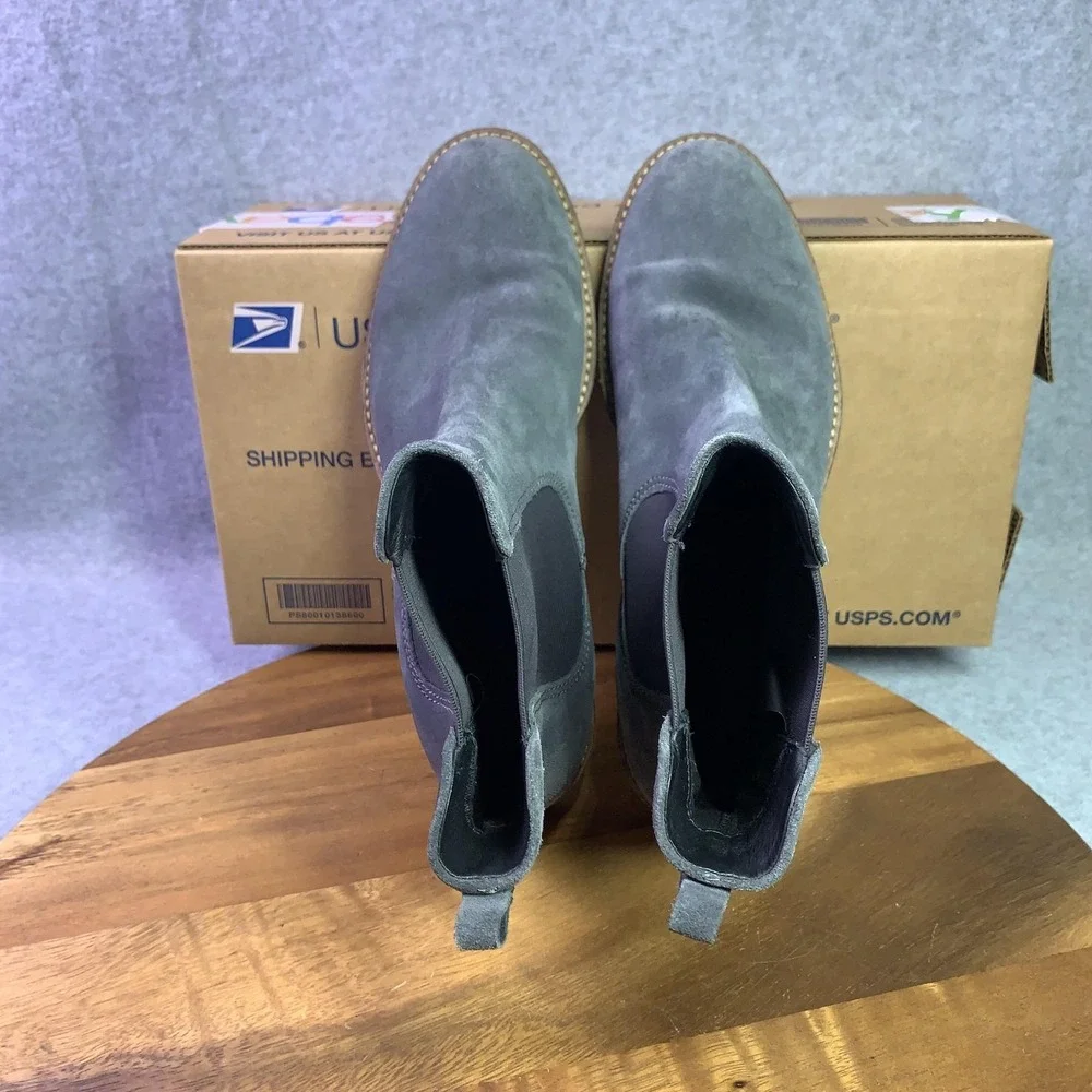 ECCO Boots Mens 8.5 Gray Suede Chelsea Ankle Pull On Comfort Block Heel Casual